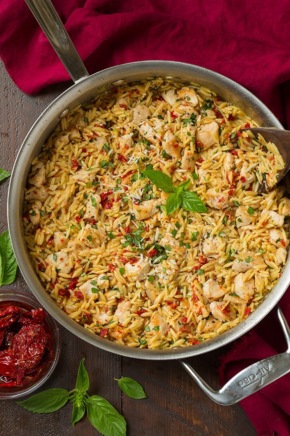 Easy One-Pan Sun-Dried Tomato Chicken Orzo: Ready in 35 Minutes